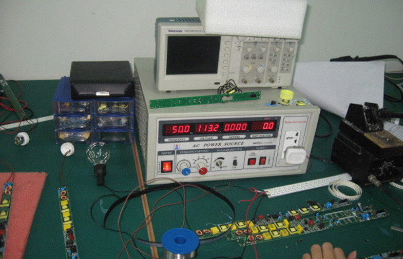 SHENZHEN YUCHIP LIGHTING CO., LTD ligne de production du fabricant